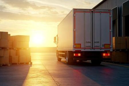Peran Teknologi dalam Logistik Modern